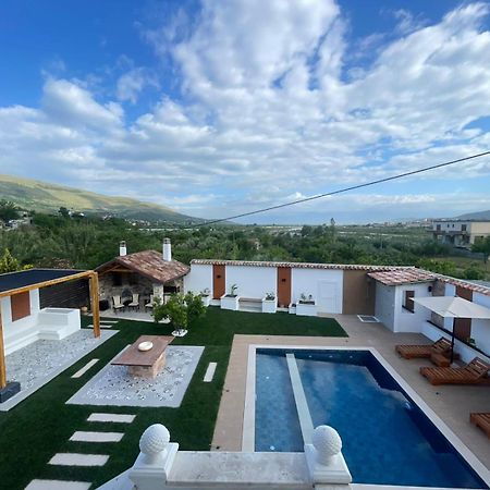 Villa Lejzo - Swimming Pool Берат Екстериор снимка