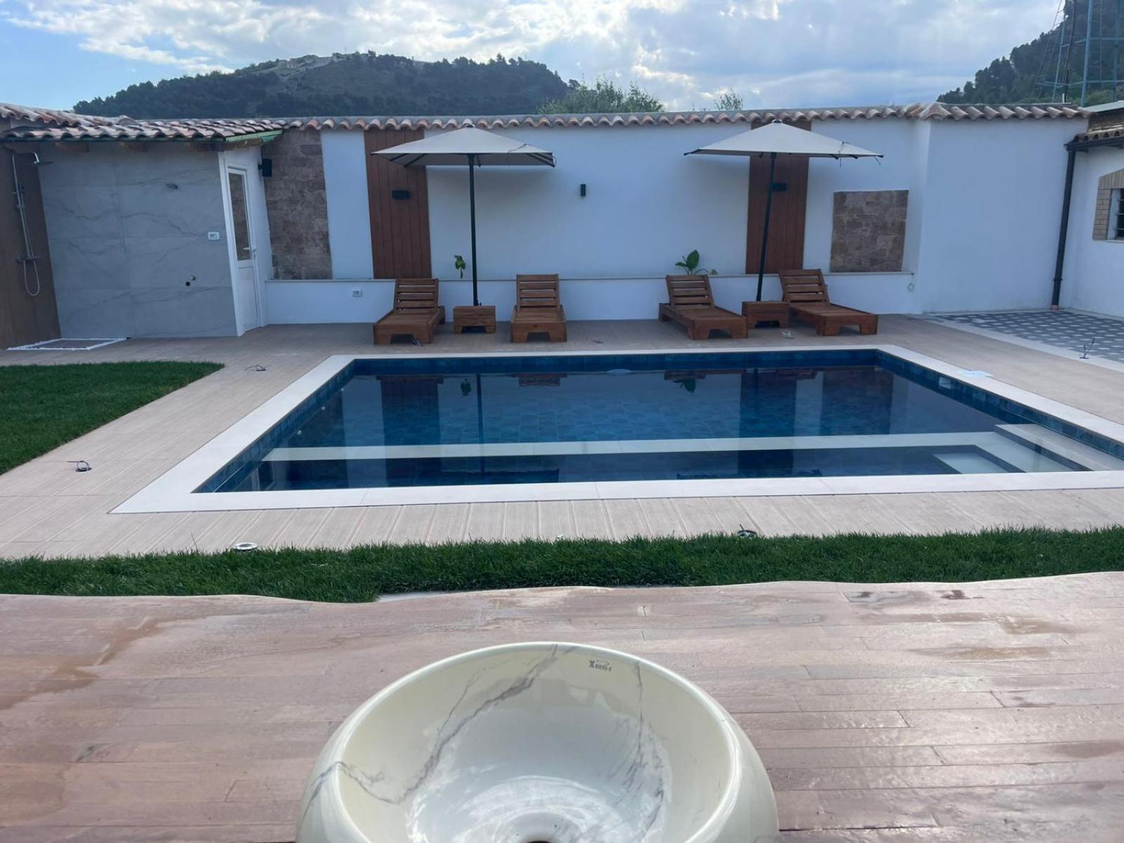 Villa Lejzo - Swimming Pool Берат Екстериор снимка