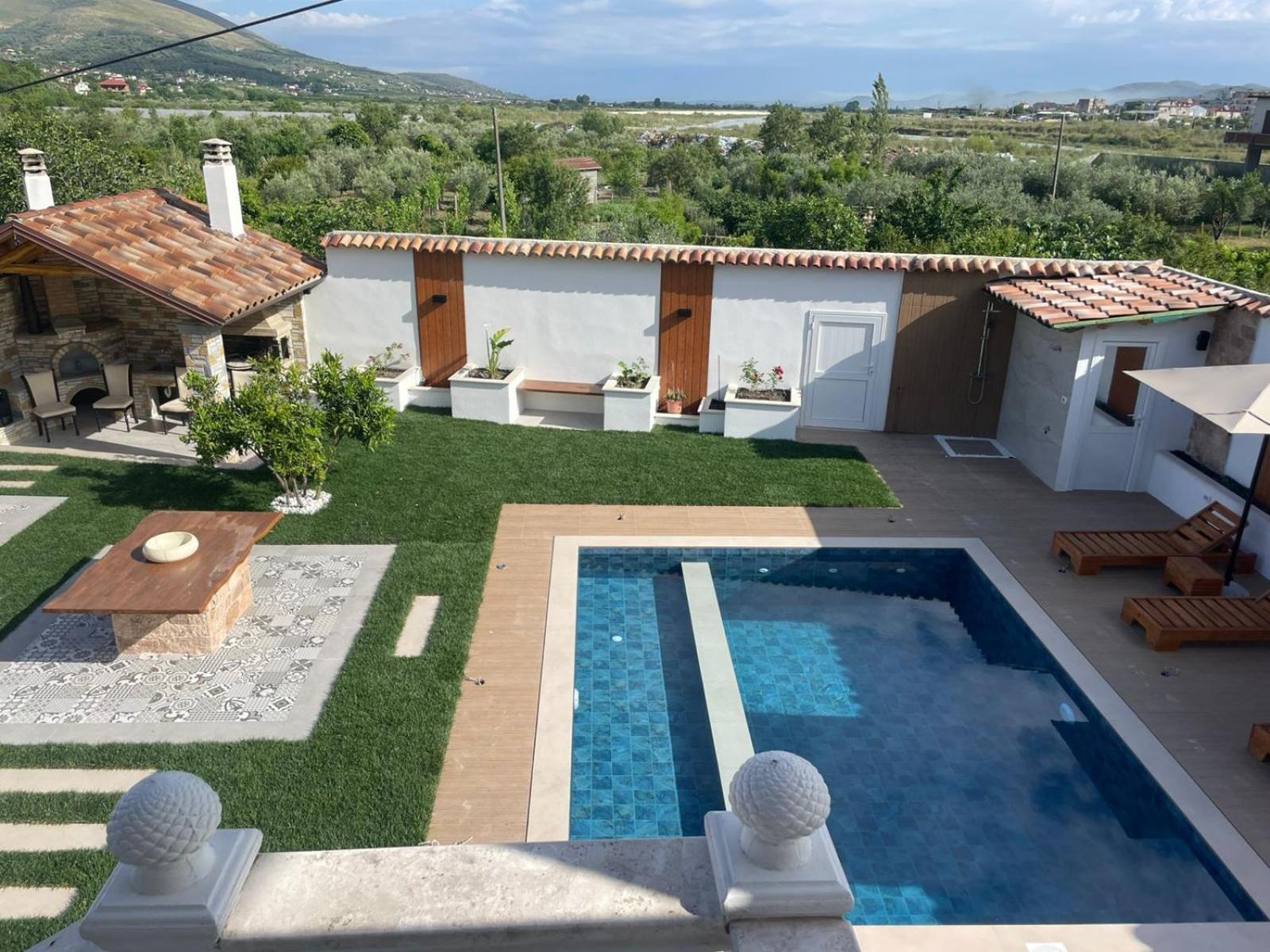 Villa Lejzo - Swimming Pool Берат Екстериор снимка